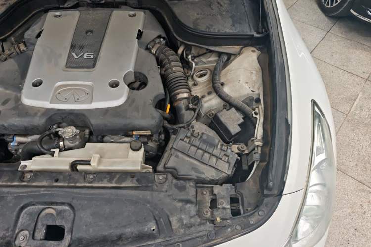 Used Infiniti G Series 2013 G25 Sedan Luxury Sport Edition Engine Bay Left