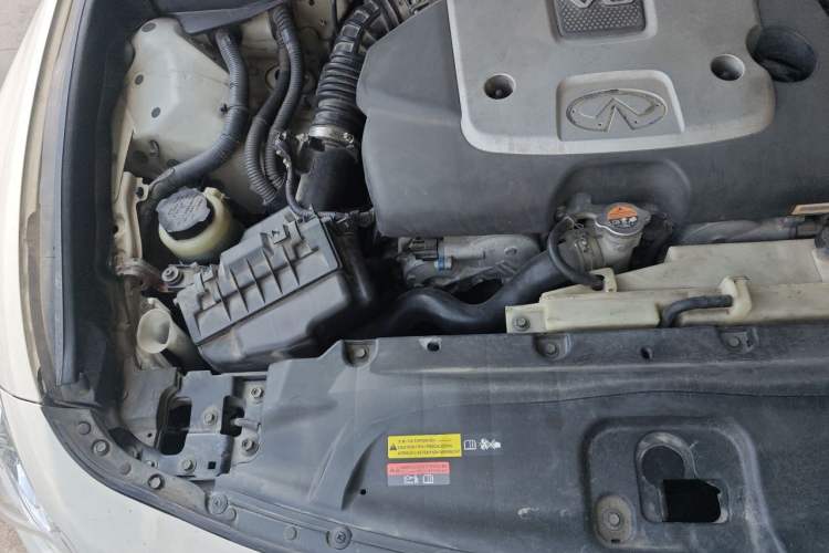 Used Infiniti G Series 2013 G25 Sedan Luxury Sport Edition Engine Bay Right