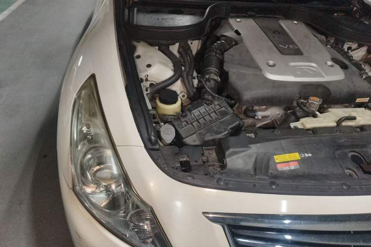 Used Infiniti G Series 2013 G25 Sedan Luxury Sport Edition Engine Bay Right