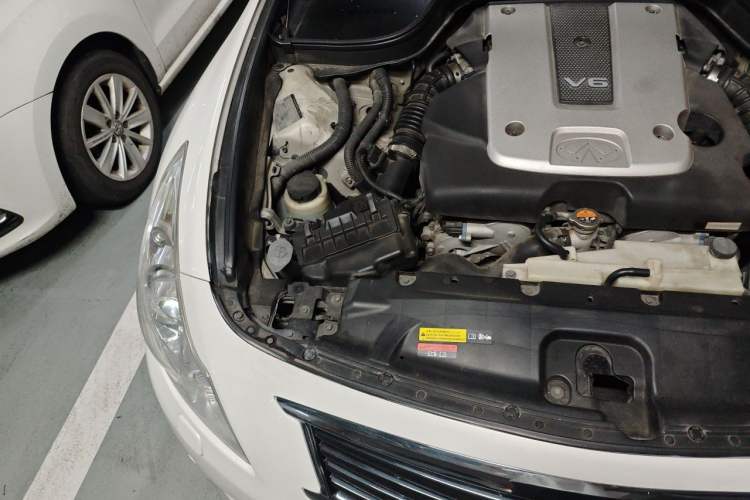 Used Infiniti G Series 2013 G25 Sedan Luxury Sport Edition Engine Bay Right