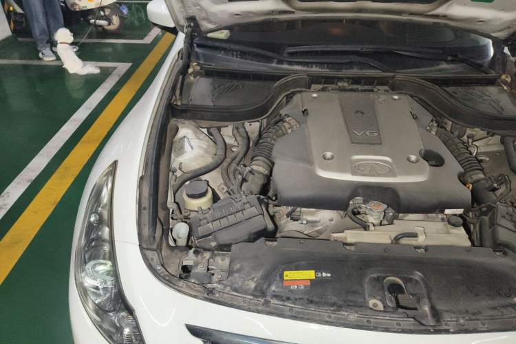 Used Infiniti G Series 2013 G25 Sedan Luxury Sport Edition Engine Bay Right