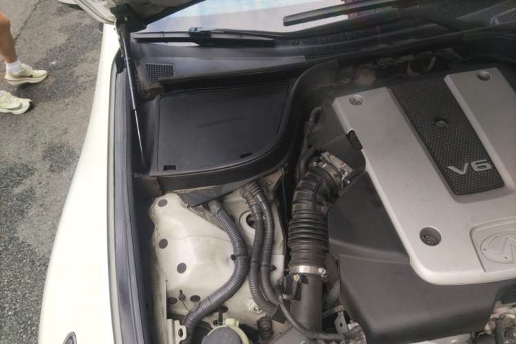 Used Infiniti G Series 2013 G25 Sedan Luxury Sport Edition Engine Bay Right