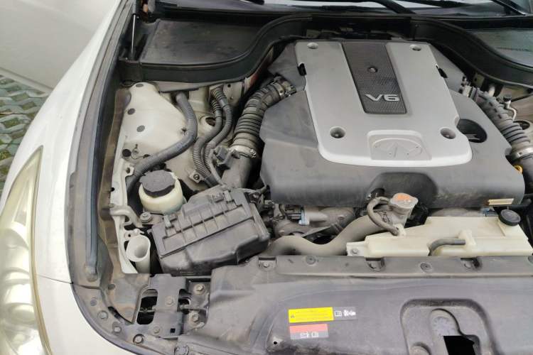 Used Infiniti G Series 2013 G25 Sedan Luxury Sport Edition Engine Bay Right