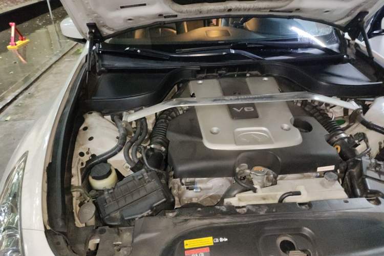 Used Infiniti G Series 2013 G25 Sedan Luxury Sport Edition Engine Bay Right