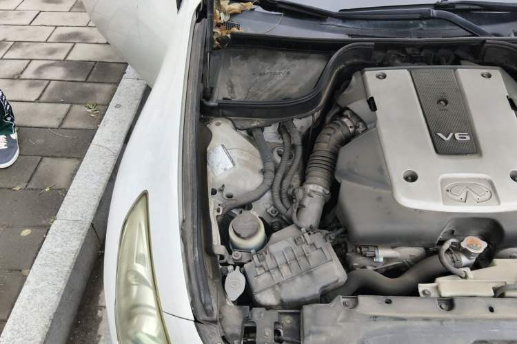 Used Infiniti G Series 2013 G25 Sedan Luxury Sport Edition Engine Bay Right
