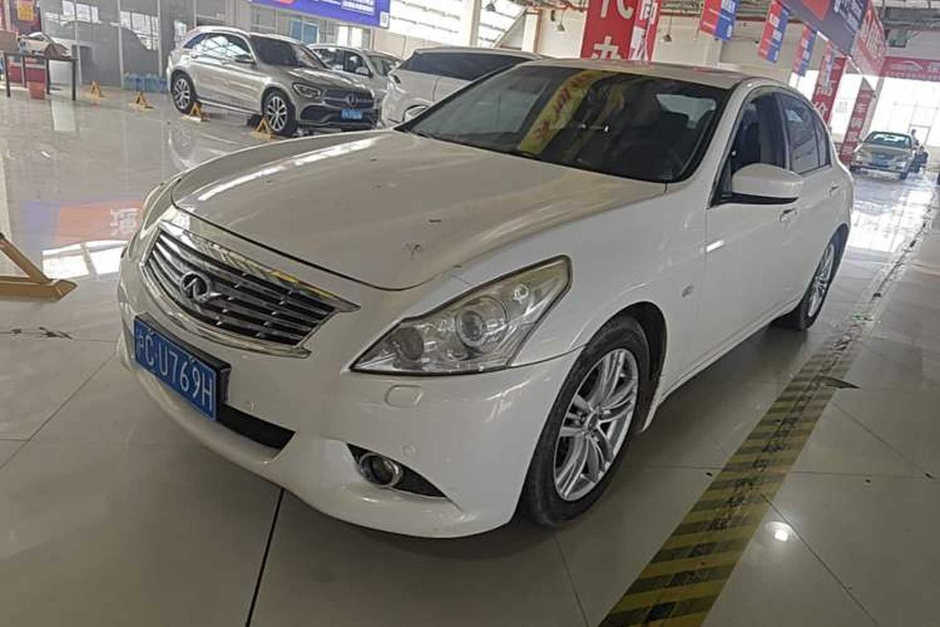 Used Infiniti G Series 2013 G25 Sedan Sport Edition Front Left 45 Deg