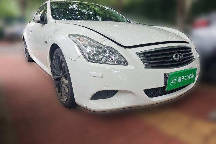 Used Infiniti G Series 2013 G37 Convertible Front Right 45 Deg