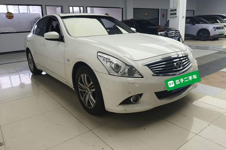 Used Infiniti G Series 2013 G25 Sedan Luxury Sport Edition Front Right 45 Deg
