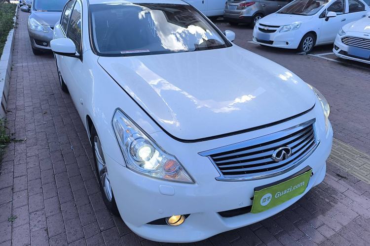 Used Infiniti G Series 2013 G25 Sedan Luxury Sport Edition Front Right 45 Deg