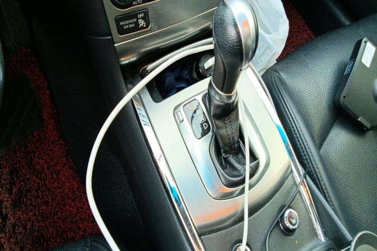 Used Infiniti G Series 2013 G25 Sedan Luxury Sport Edition Gear Lever