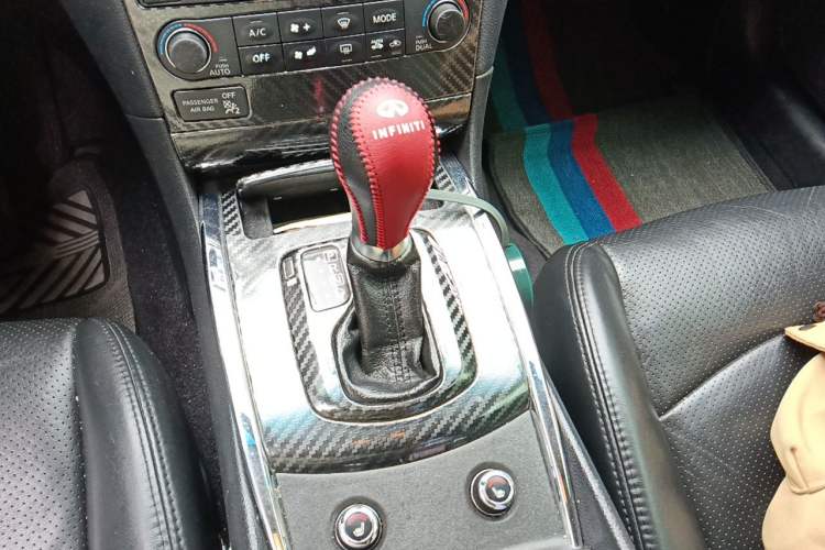 Used Infiniti G Series 2013 G25 Sedan Sport Edition Gear Lever