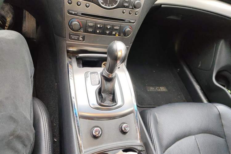 Used Infiniti G Series 2013 G25 Sedan Luxury Sport Edition Gear Lever