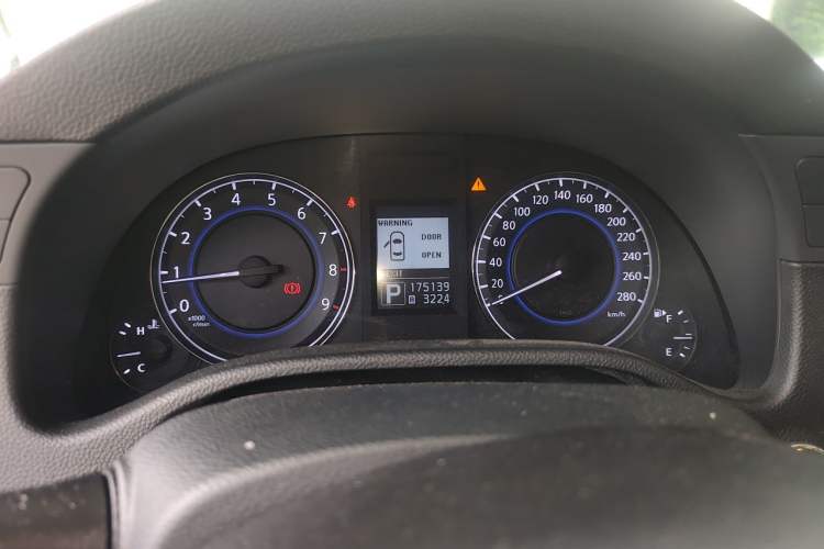 Used Infiniti G Series 2013 G37 Sedan Instrument Cluster