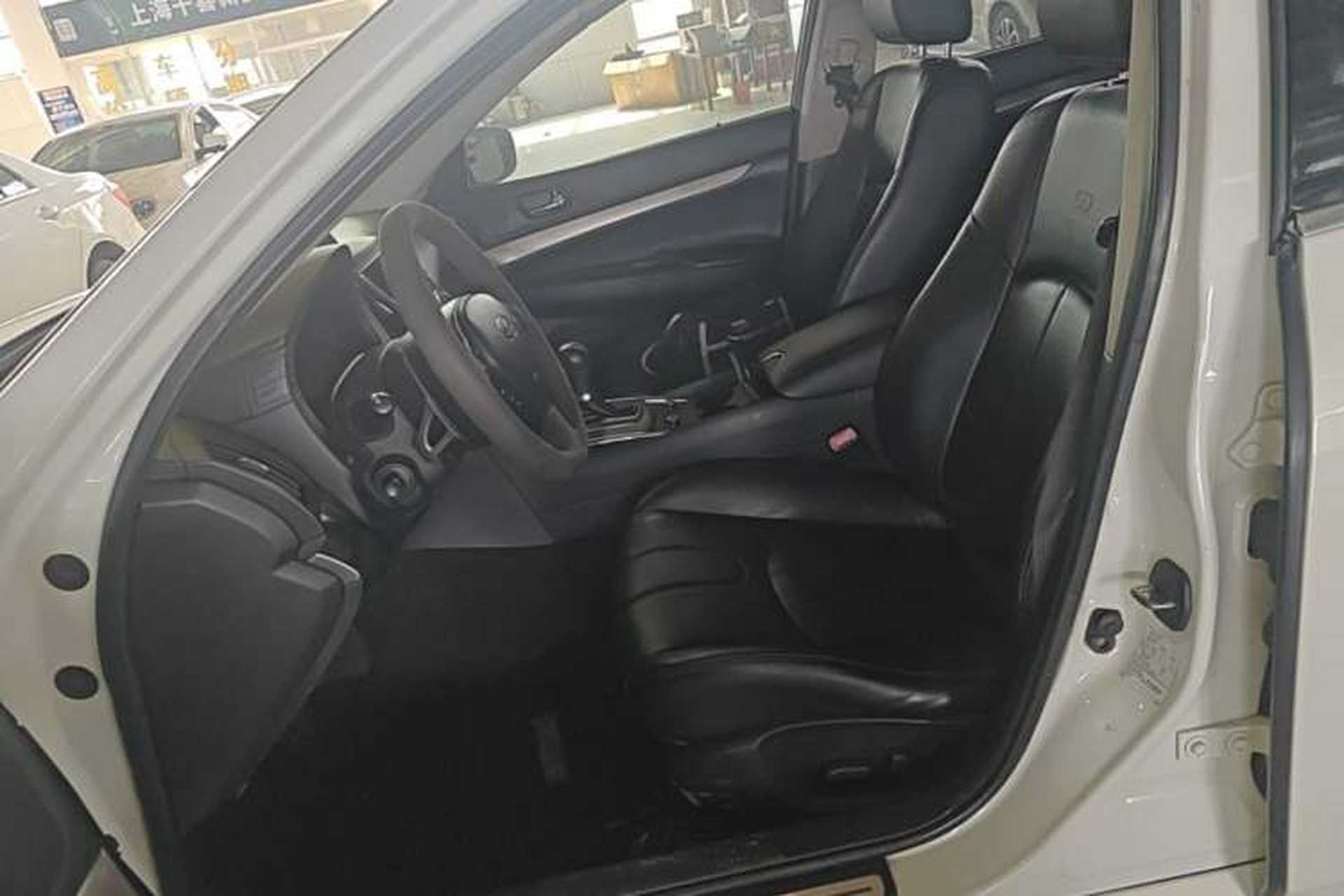 Used Infiniti G Series 2013 G25 Sedan Sport Edition Left Front Seat