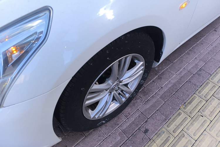 Used Infiniti G Series 2013 G25 Sedan Luxury Sport Edition Left Front Wheel Hub
