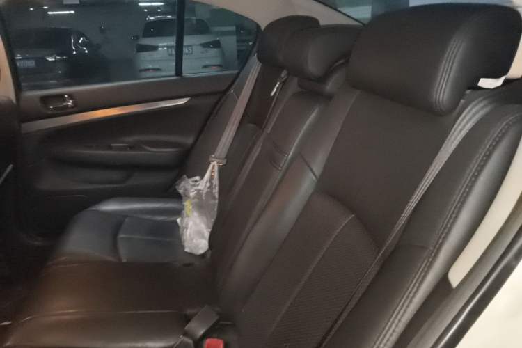 Used Infiniti G Series 2013 G25 Sedan Luxury Sport Edition Left Rear Seat