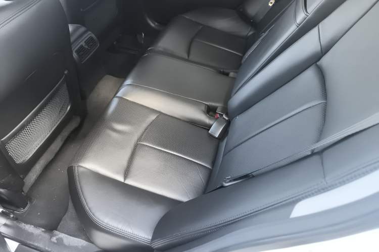 Used Infiniti G Series 2013 G25 Sedan Luxury Sport Edition Left Rear Seat