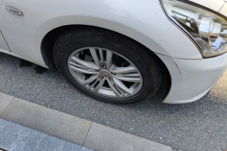 Used Infiniti G Series 2013 G25 Sedan Sport Edition Right Front Wheel Hub