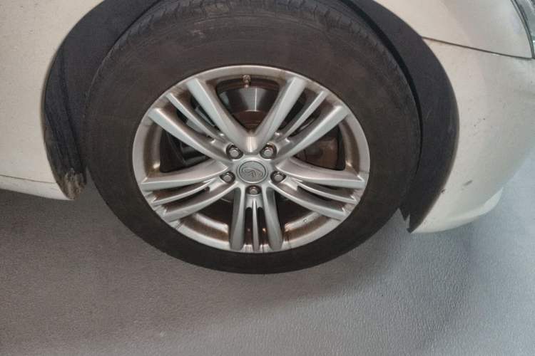 Used Infiniti G Series 2013 G25 Sedan Luxury Sport Edition Right Front Wheel Hub