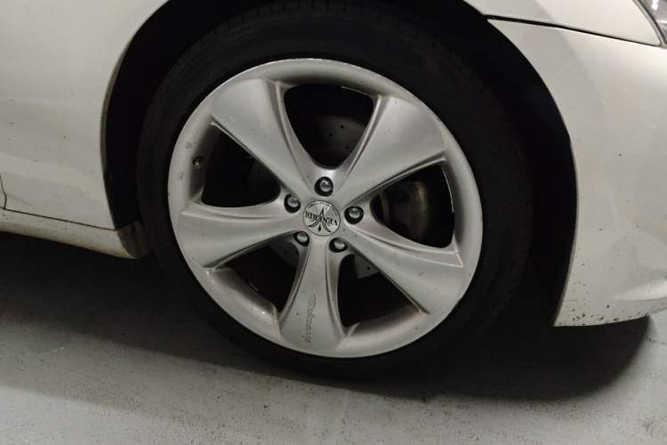 Used Infiniti G Series 2013 G25 Sedan Luxury Sport Edition Right Front Wheel Hub