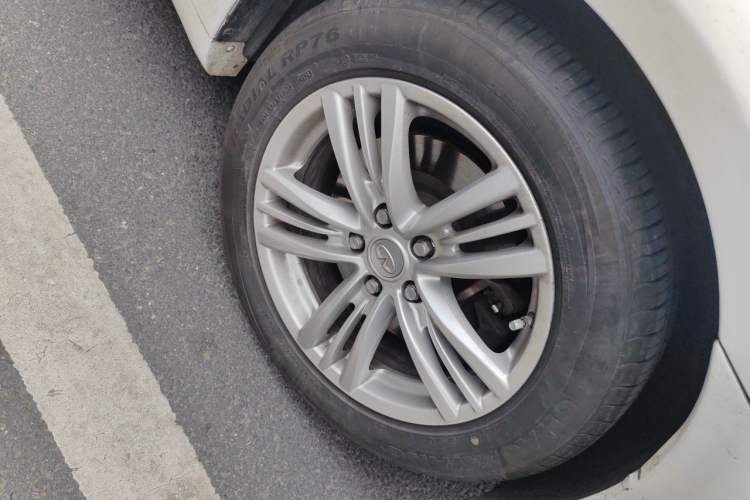 Used Infiniti G Series 2013 G25 Sedan Sport Edition Right Front Wheel Hub