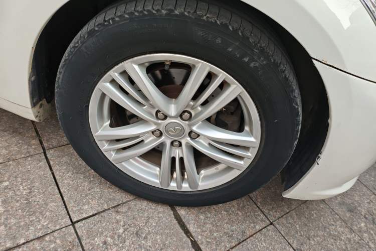 Used Infiniti G Series 2013 G25 Sedan Sport Edition Right Front Wheel Hub