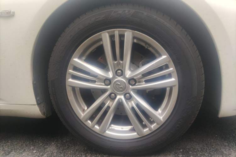 Used Infiniti G Series 2013 G25 Sedan Luxury Sport Edition Right Front Wheel Hub
