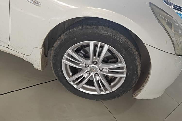 Used Infiniti G Series 2013 G25 Sedan Sport Edition Right Front Wheel Hub