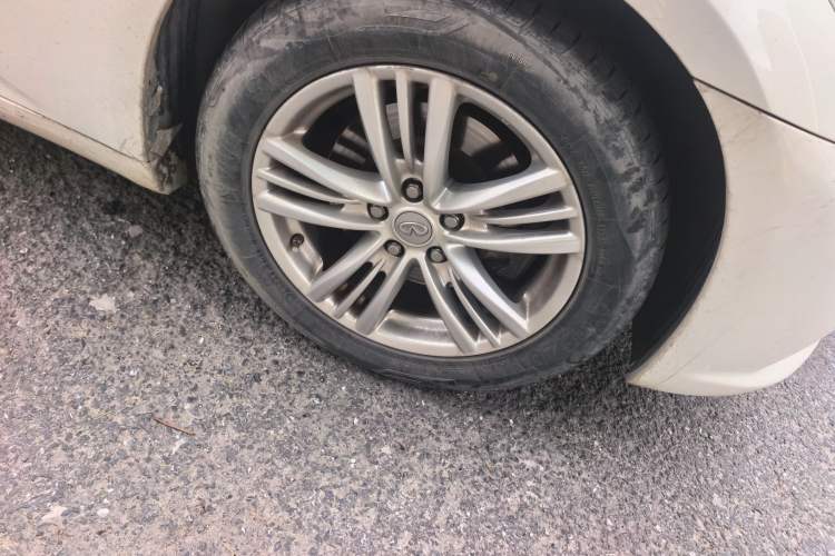 Used Infiniti G Series 2013 G25 Sedan Luxury Sport Edition Right Front Wheel Hub