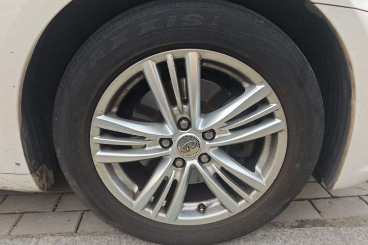 Used Infiniti G Series 2013 G25 Sedan Luxury Sport Edition Right Front Wheel Hub