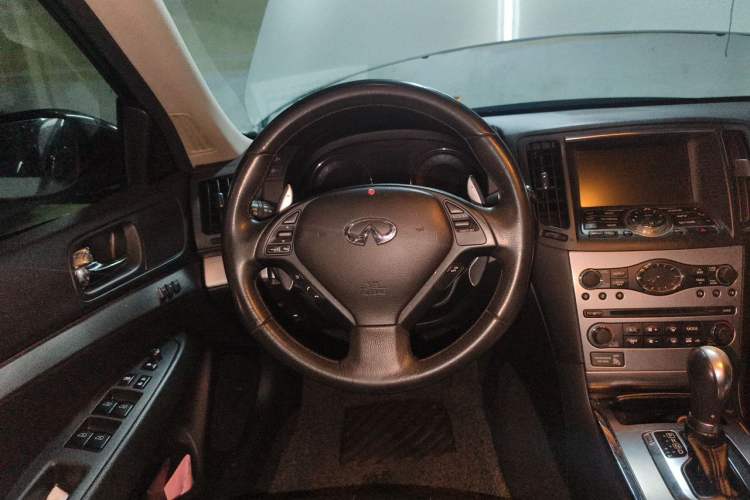 Used Infiniti G Series 2013 G25 Sedan Luxury Sport Edition Steering Wheel