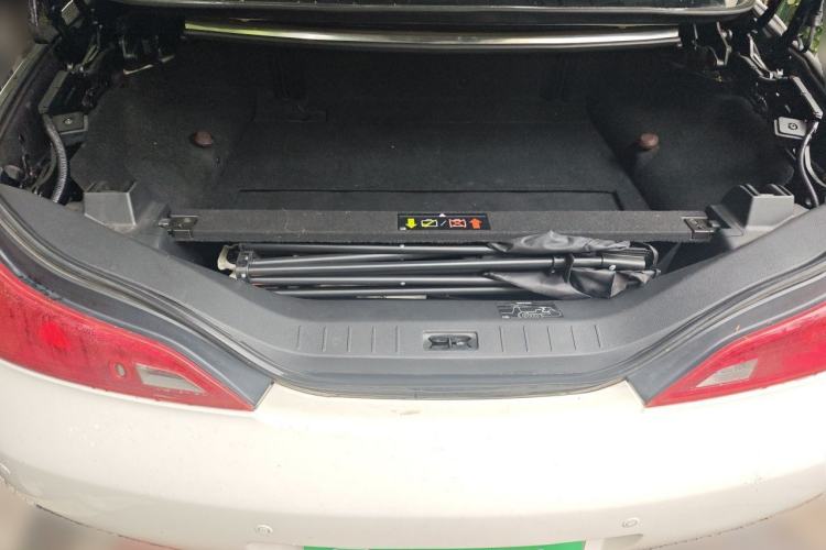 Used Infiniti G Series 2013 G37 Convertible Trunk
