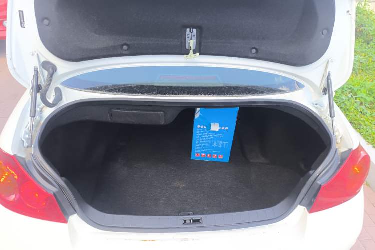 Used Infiniti G Series 2013 G25 Sedan Luxury Sport Edition Trunk