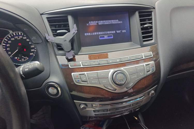Used Infiniti JX 2013 JX35 4x4 All-Terrain Edition Audio And AC Panel