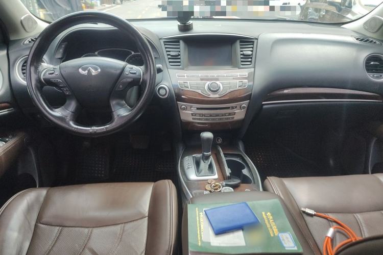 Used Infiniti JX 2013 JX35 4x4 All-Terrain Edition Center Console
