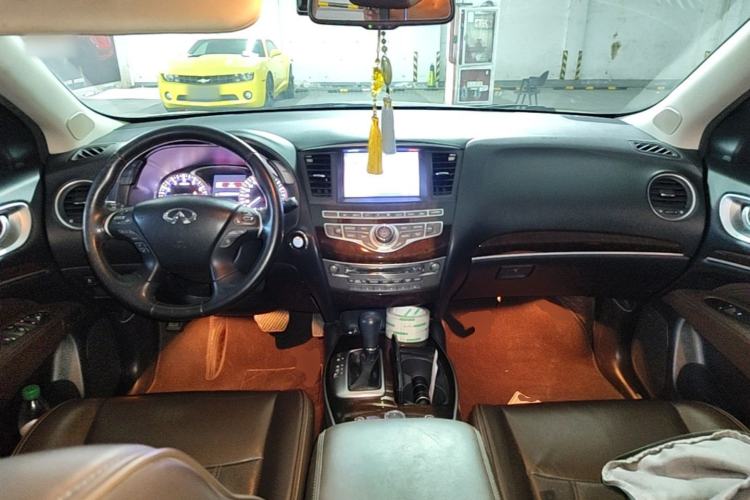 Used Infiniti JX 2013 JX35 4x4 All-Terrain Edition Center Console
