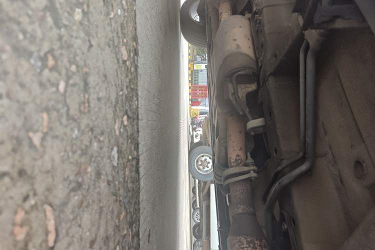 Used Infiniti JX 2013 JX35 Two-Wheel-Drive Excellence Edition Chassis Front Right