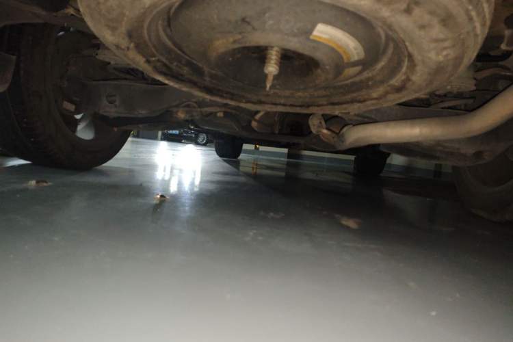 Used Infiniti JX 2013 JX35 Two-Wheel-Drive Excellence Edition Chassis Rear