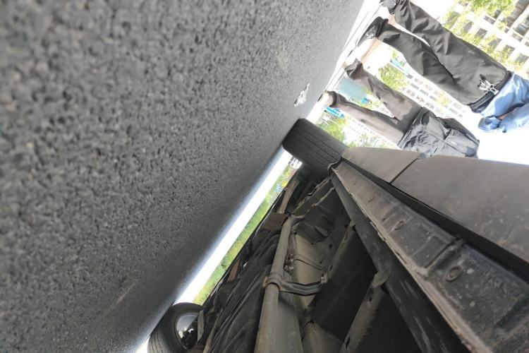 Used Infiniti JX 2013 JX35 Two-Wheel-Drive Excellence Edition Chassis Rear Left