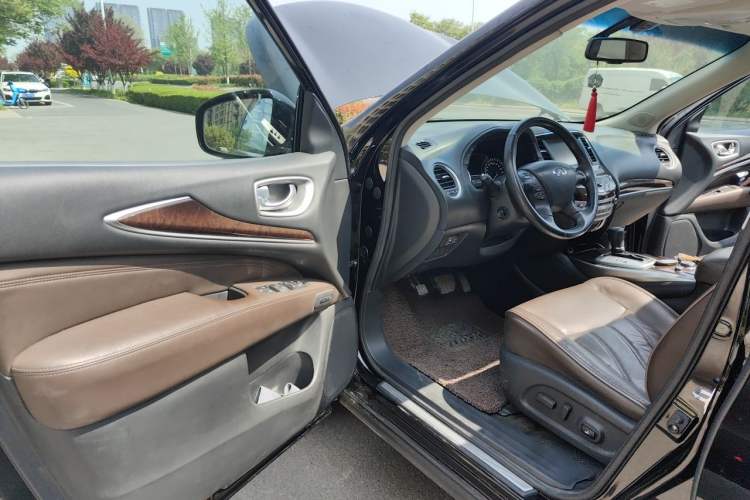 Used Infiniti JX 2013 JX35 Two-Wheel-Drive Excellence Edition Driver Seat