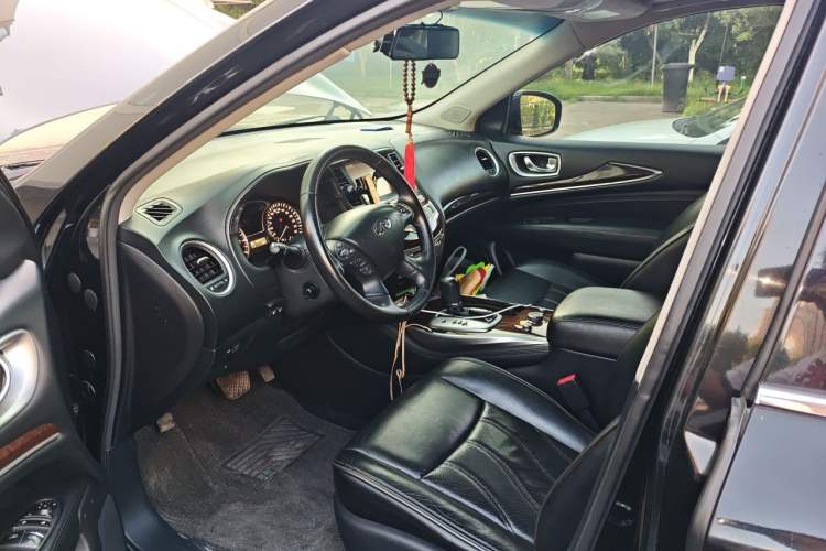 Used Infiniti JX 2013 JX35 Two-Wheel-Drive Excellence Edition Driver Seat
