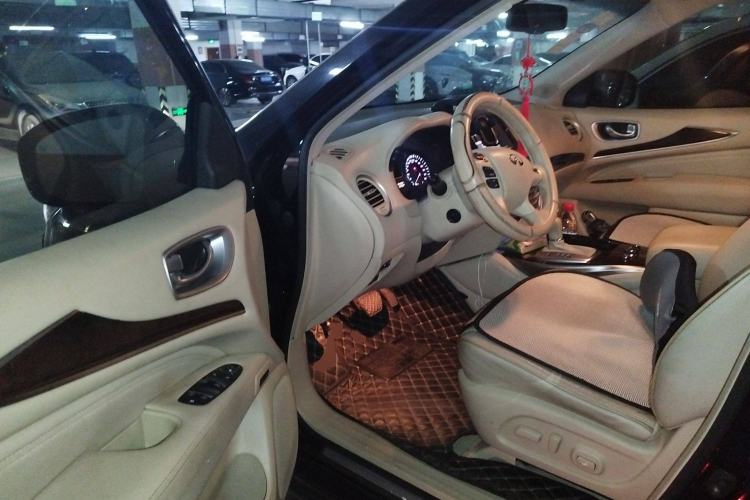 Used Infiniti JX 2013 JX35 Two-Wheel-Drive Excellence Edition Driver Seat