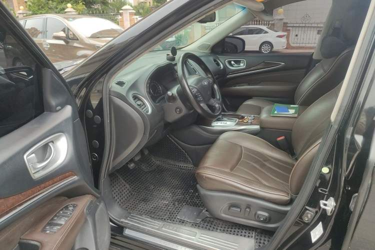 Used Infiniti JX 2013 JX35 4x4 All-Terrain Edition Driver Seat