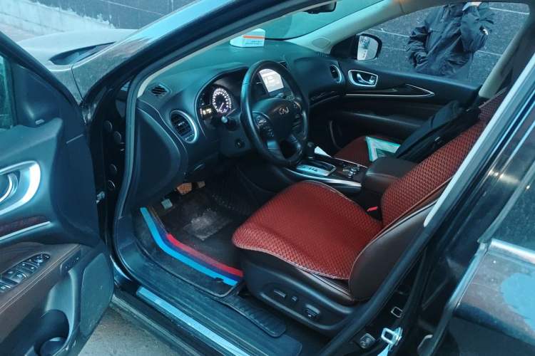 Used Infiniti JX 2013 JX35 4x4 All-Terrain Edition Driver Seat