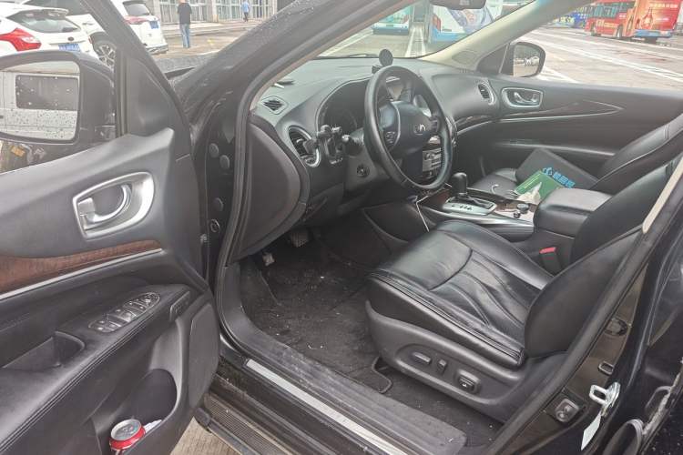 Used Infiniti JX 2013 JX35 Two-Wheel-Drive Excellence Edition Driver Seat