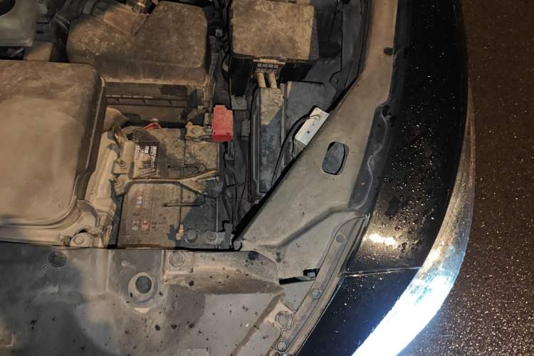 Used Infiniti JX 2013 JX35 4x4 All-Terrain Edition Engine Bay Left