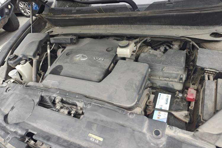 Used Infiniti JX 2013 JX35 4x4 All-Terrain Edition Engine Bay Left