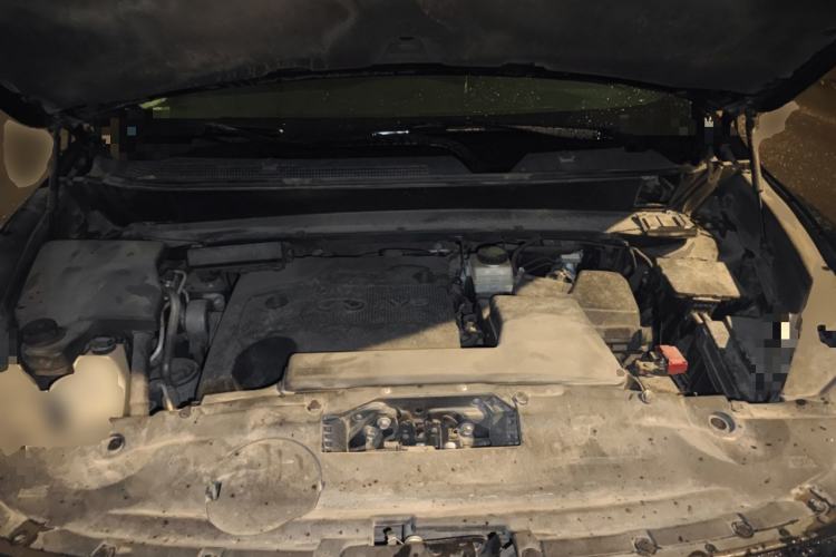 Used Infiniti JX 2013 JX35 4x4 All-Terrain Edition Engine Bay