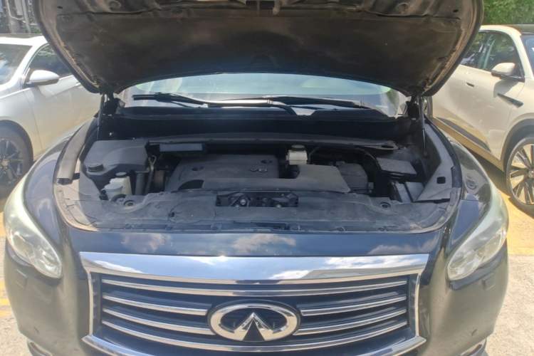 Used Infiniti JX 2013 JX35 4x4 All-Terrain Edition Engine Bay