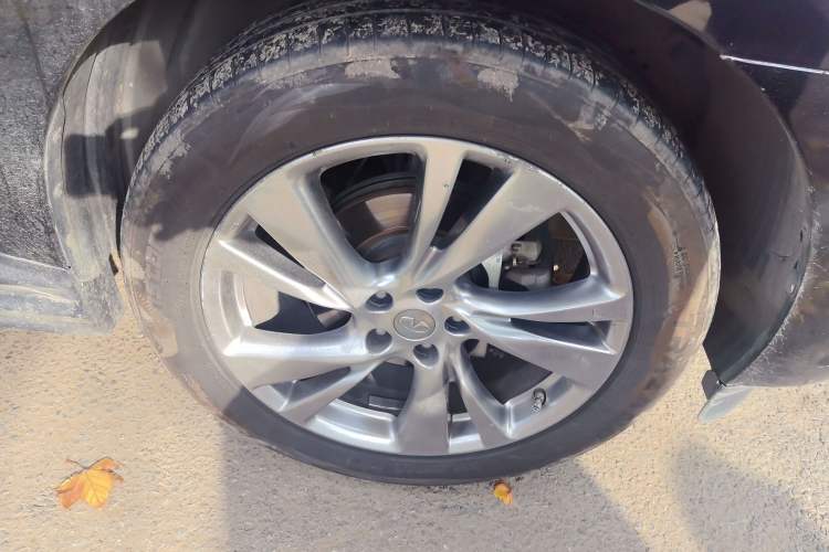Used Infiniti JX 2013 JX35 4x4 All-Terrain Edition Exterior 7